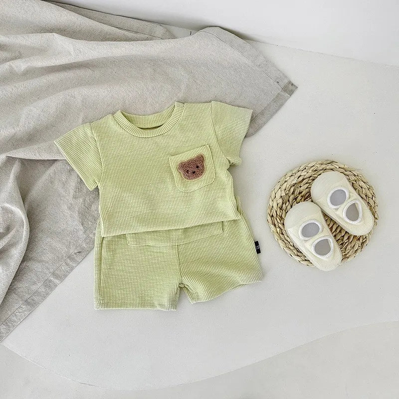 Baby & Kleinkind 2-Teiler Set aus Baumwolle mit T-Shirt, kurzer Hose & süßer Bärenstickerei