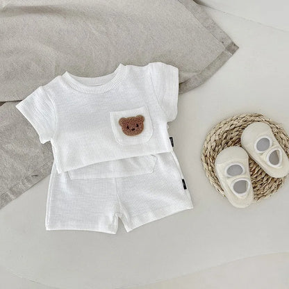 Baby & Kleinkind 2-Teiler Set aus Baumwolle mit T-Shirt, kurzer Hose & süßer Bärenstickerei