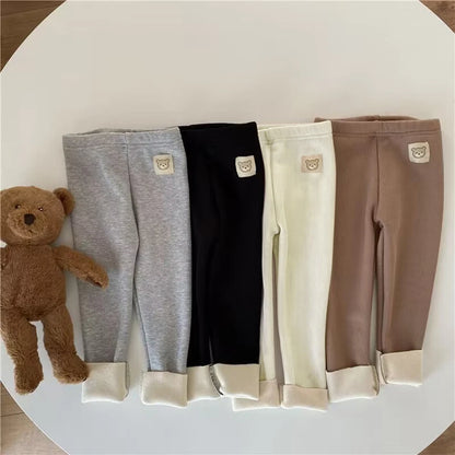 Gefütterte Baby & Kleinkind Leggings mit Bären-Stickerei – kuschelweiche Unisex Hose aus Polyester
